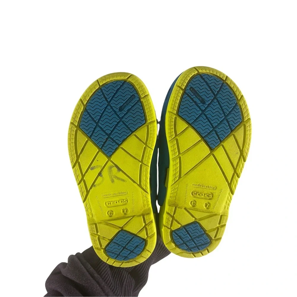 baby‎ CROCS size 7 blue yellow loafer style A1